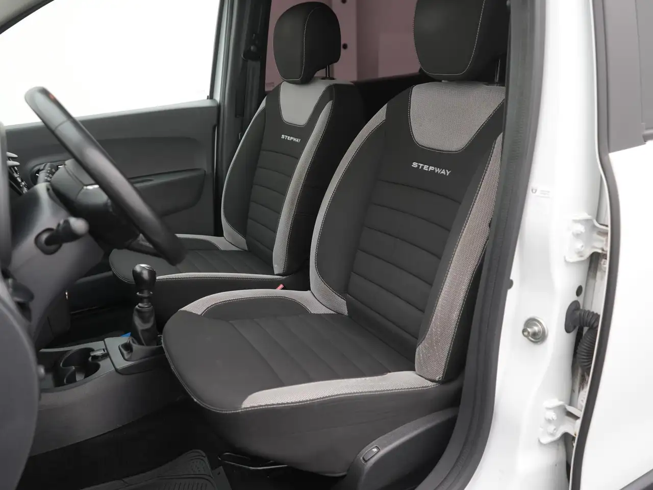 Dacia Lodgy Stepway Plus KLIMA,7P,TEMPO,KAM,DAB,SHZ,BT, миниатюра 6