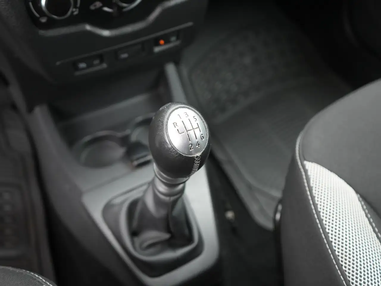 Dacia Lodgy Stepway Plus KLIMA,7P,TEMPO,KAM,DAB,SHZ,BT, миниатюра 24
