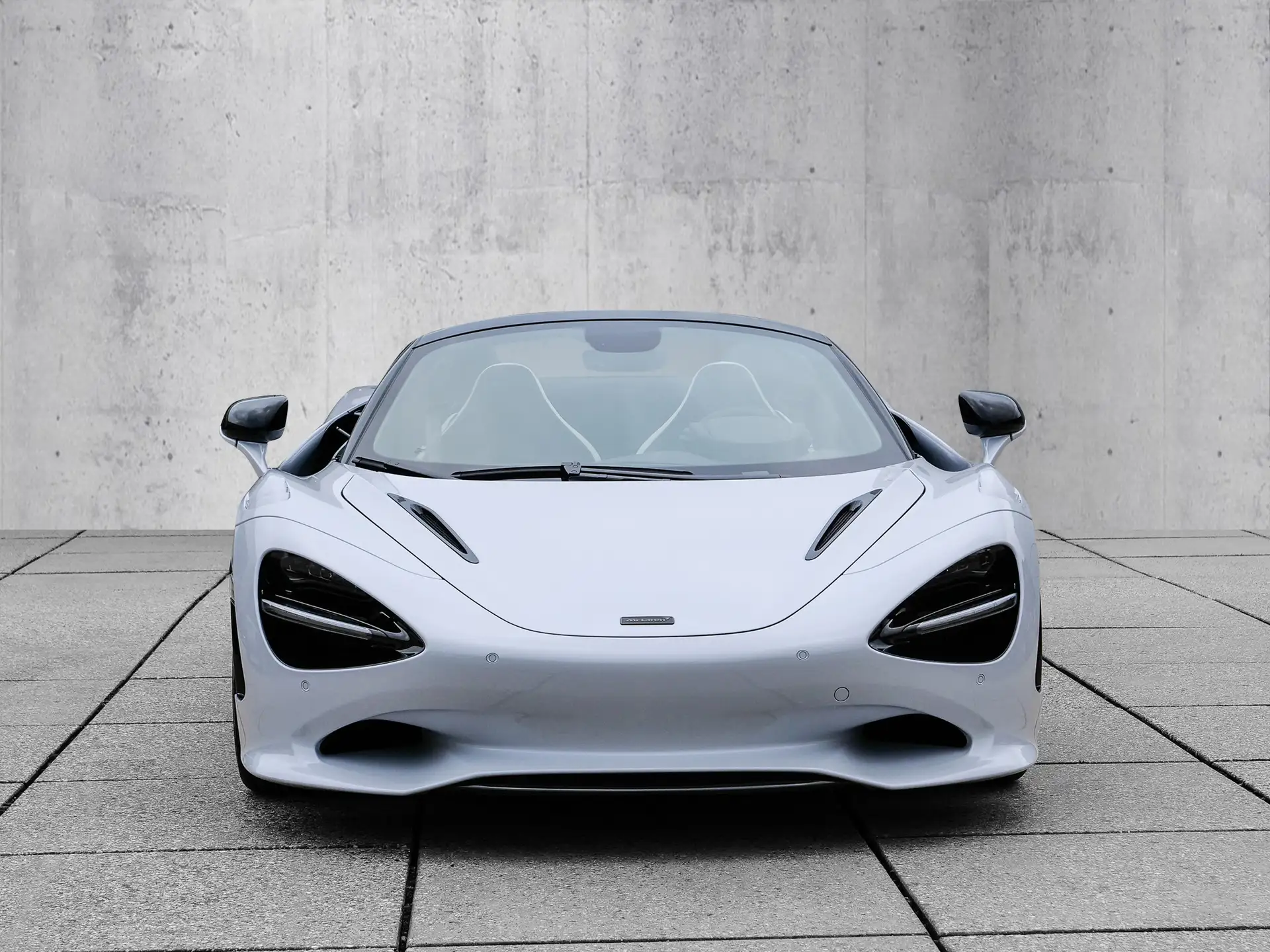 맥라렌 750S 750 2025 화이트 사진 5