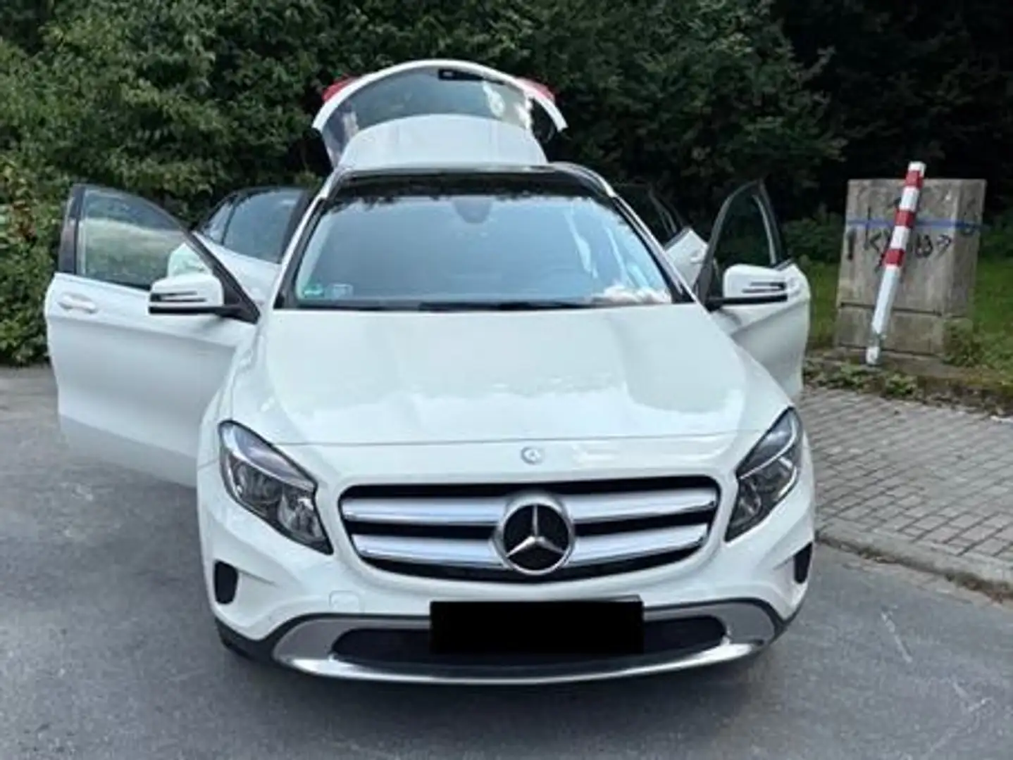 Mercedes-Benz 180 Weiß - 2