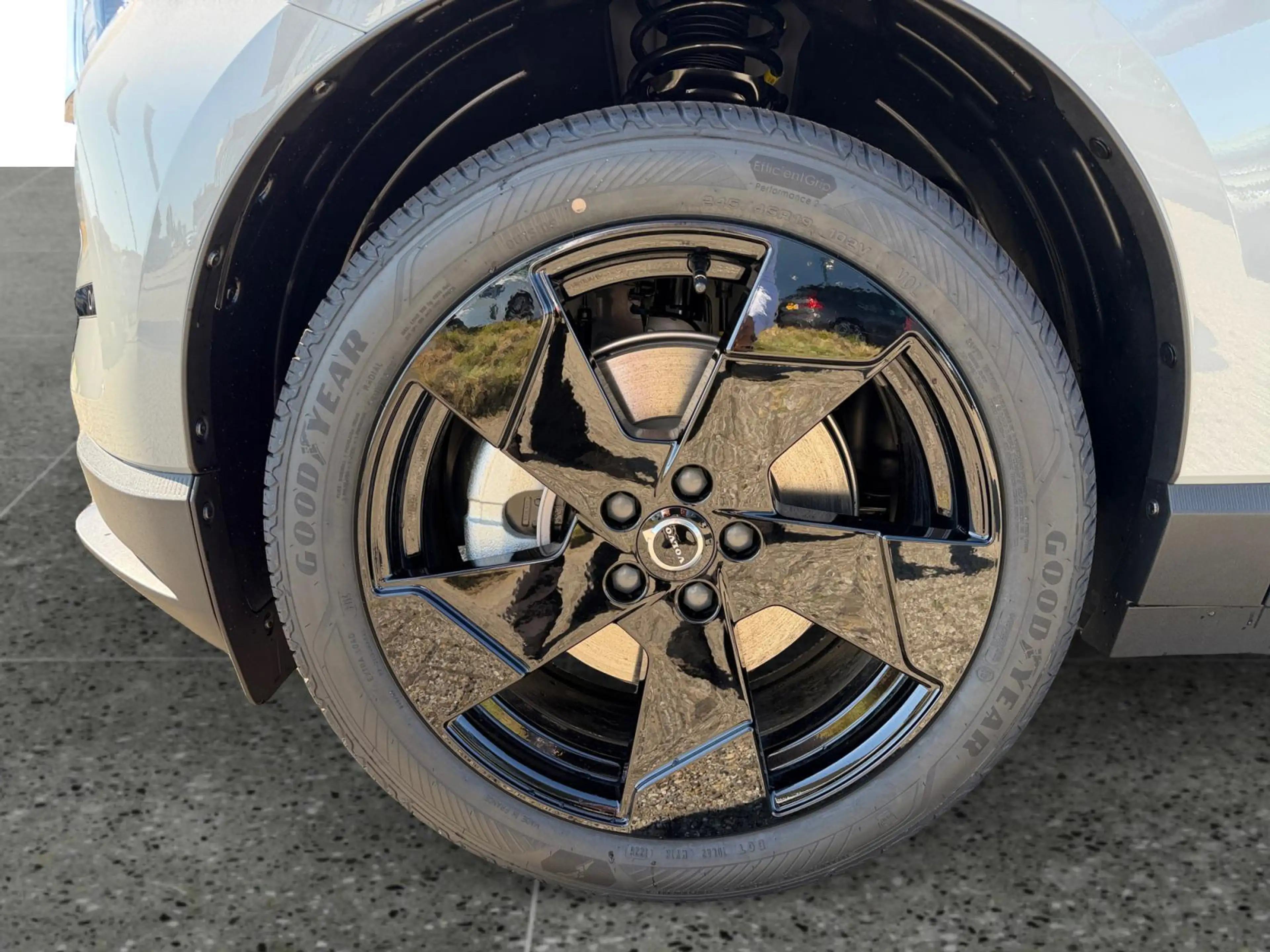 Volvo EX30 Single Motor Ext Range Plus Black Ed Europa 69 kWh — photo 12