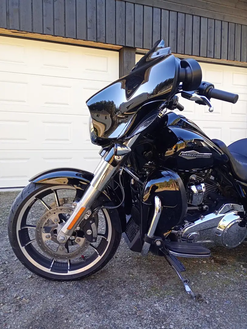 Harley-Davidson Street Glide FLHX Noir - 2