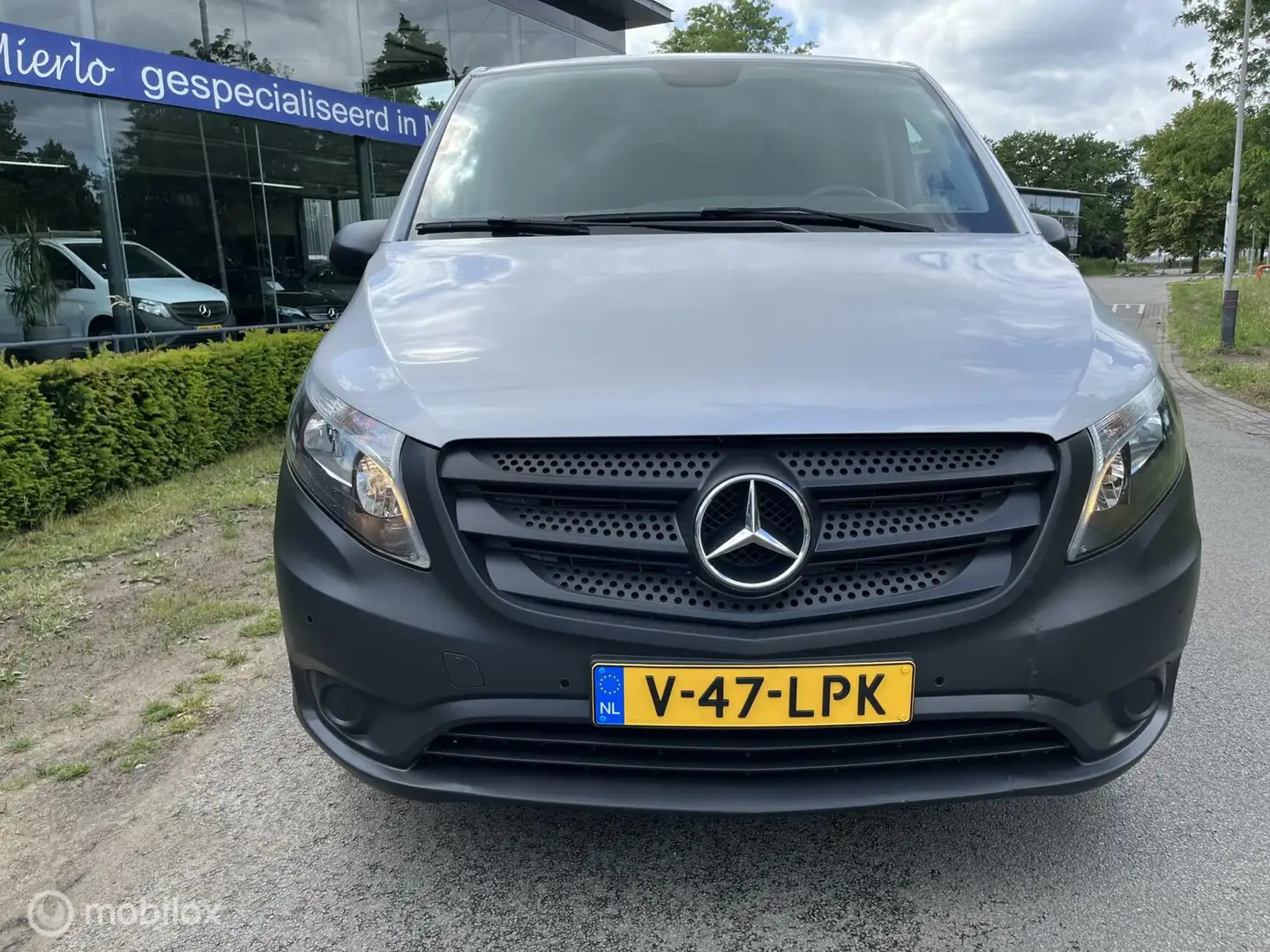 Mercedes-Benz Vito Bestel 116 CDI Lang Argent - 2