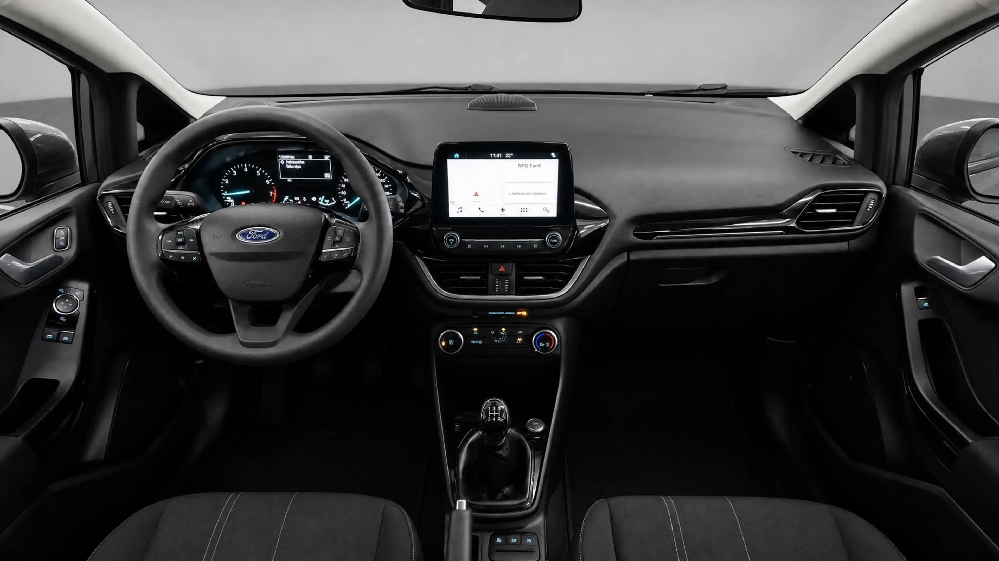 Ford Fiesta 1.1 Trend — photo 6