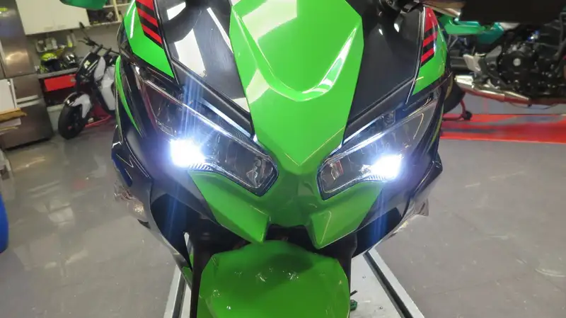 Kawasaki Ninja 650 - foto 4