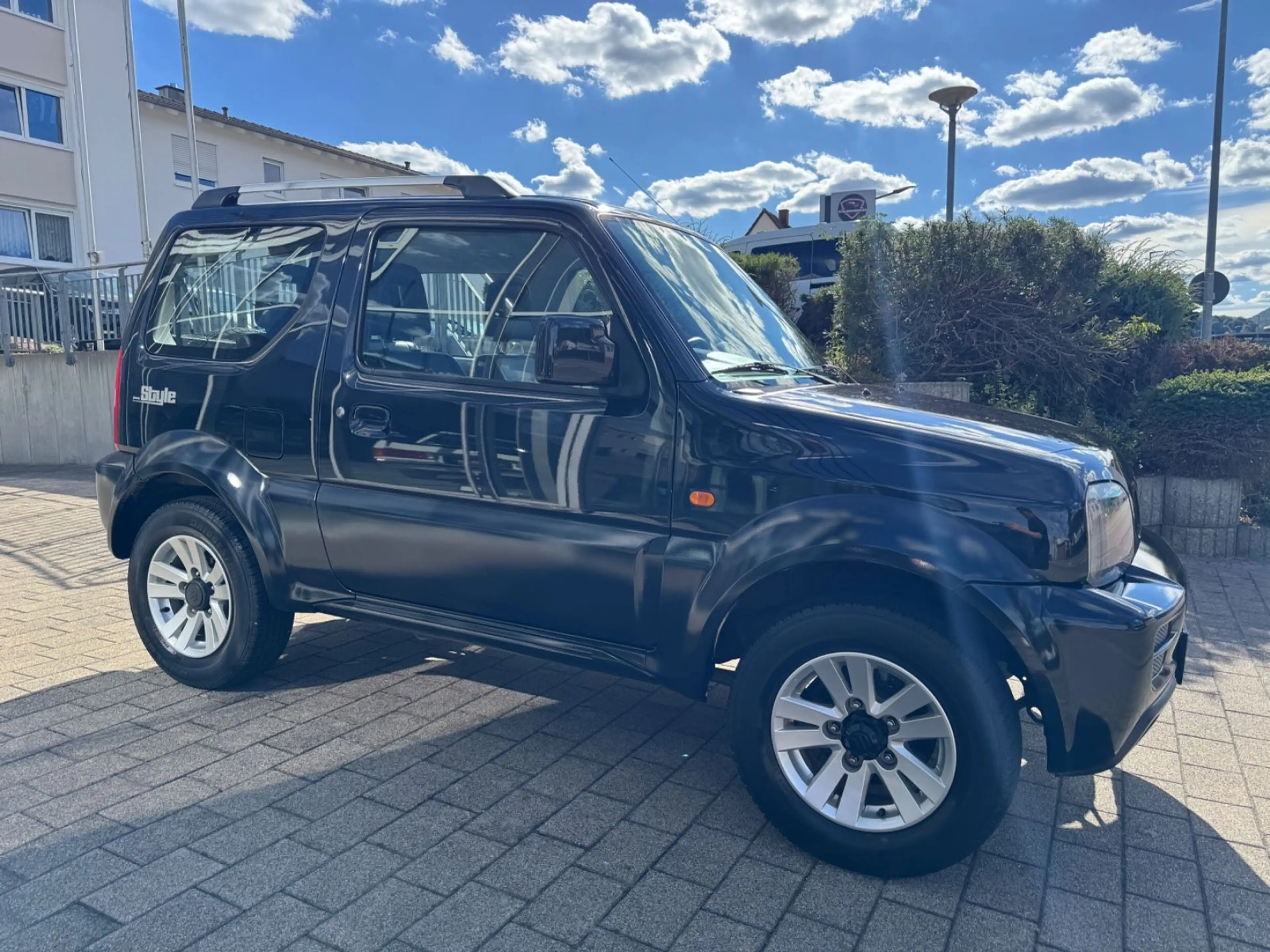 Suzuki Jimny 1.3 4WD Ranger+AHK+Leder+SitzHz+Klima — photo 7