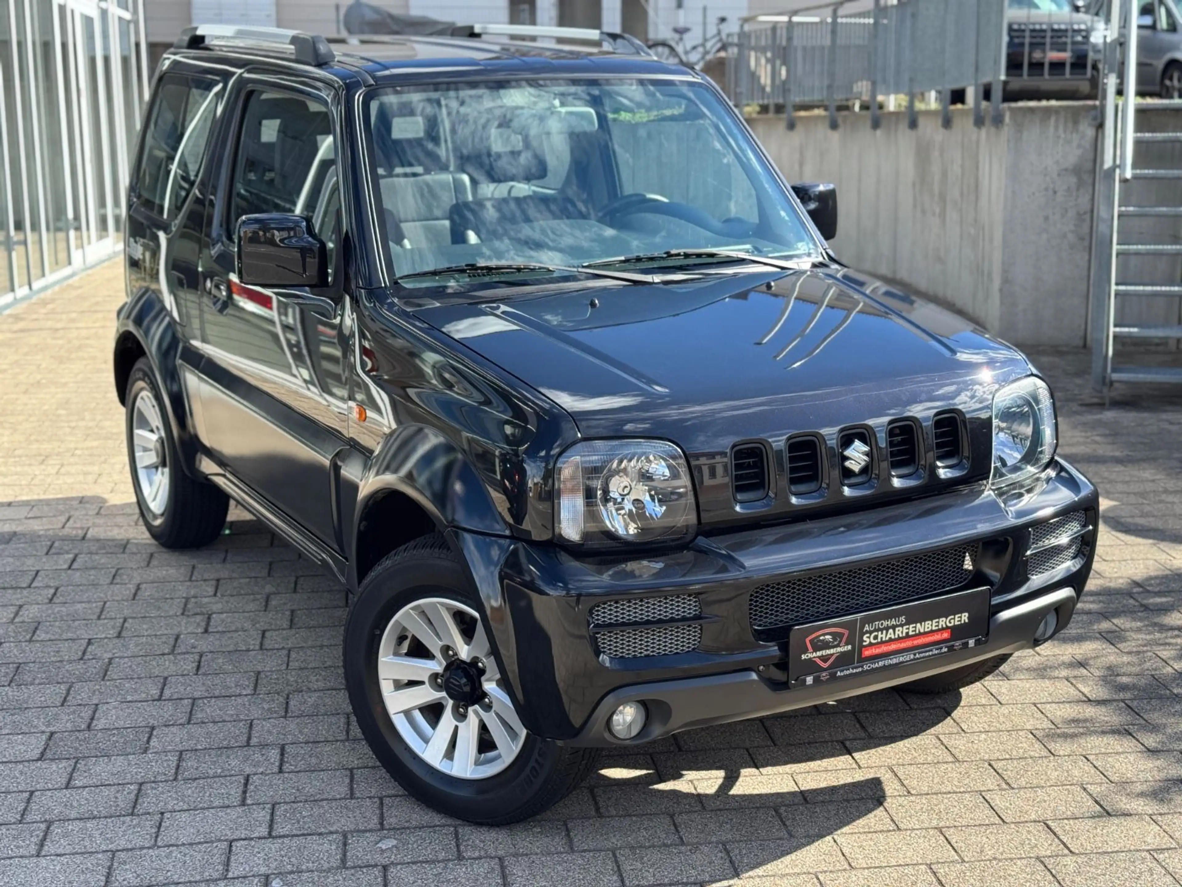 Suzuki Jimny 1.3 4WD Ranger+AHK+Leder+SitzHz+Klima — photo 3