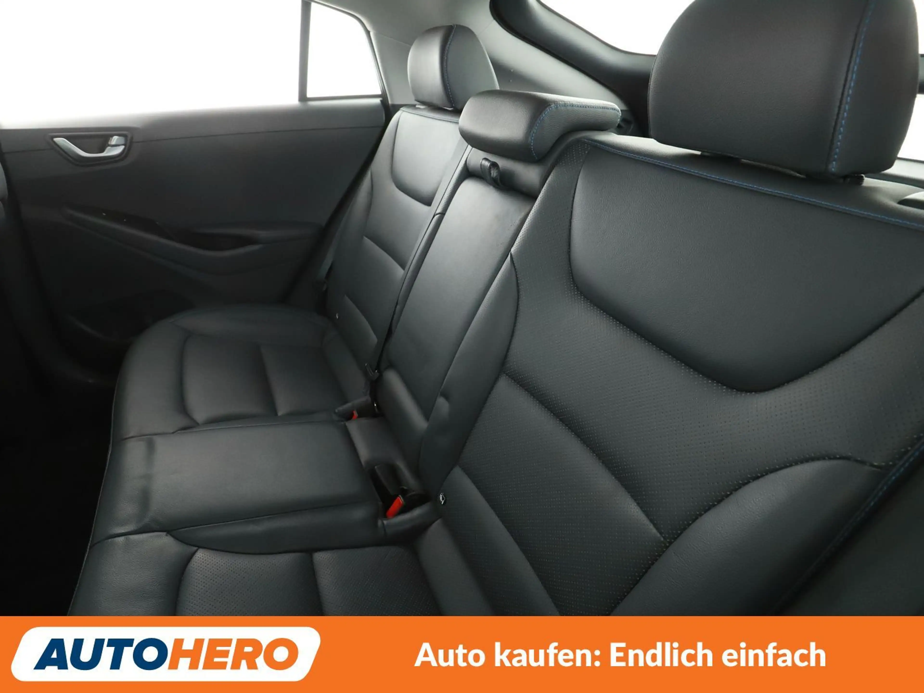 Hyundai IONIQ 1.6 Hybrid Premium Aut.*NAV*ACC*CAM*PDC*SHZ*ALU* — photo 14