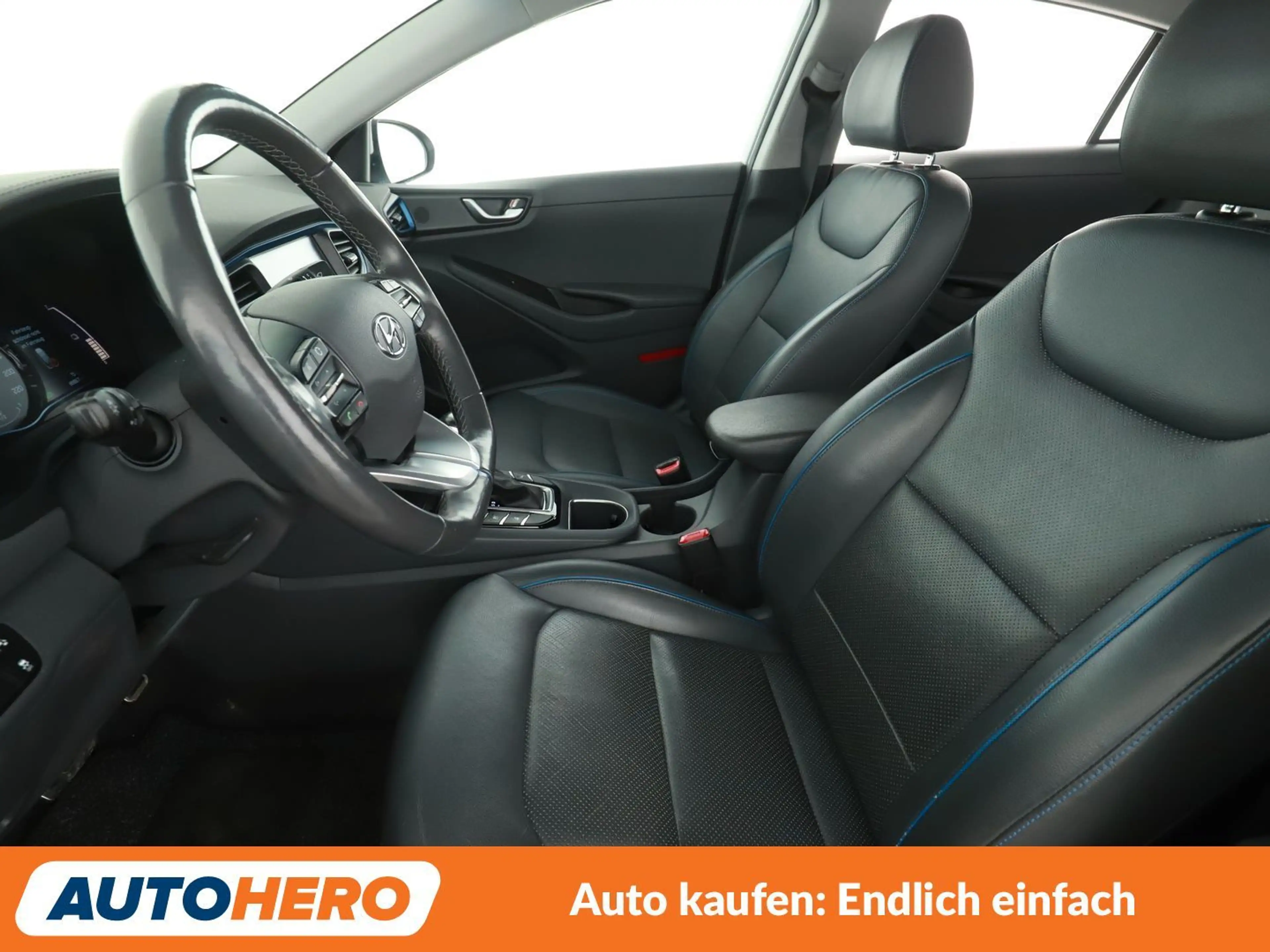 Hyundai IONIQ 1.6 Hybrid Premium Aut.*NAV*ACC*CAM*PDC*SHZ*ALU* — photo 10