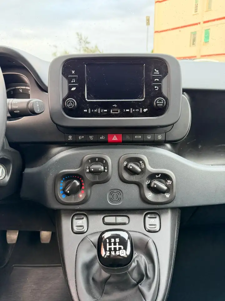 Fiat Panda 1.0 Hybrid CITYCROSS 5posti **SOLO 18.000KM** 9