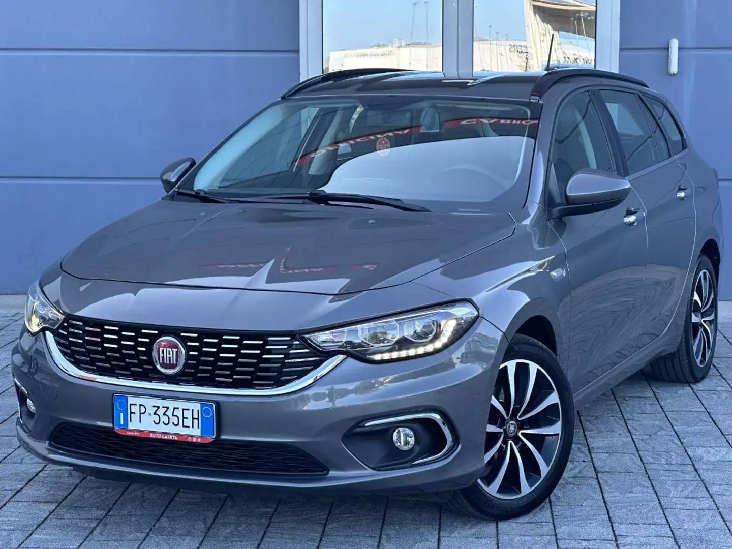 Fiat Tipo 1.6 Mjt S&S DCT SW Grijs - 2