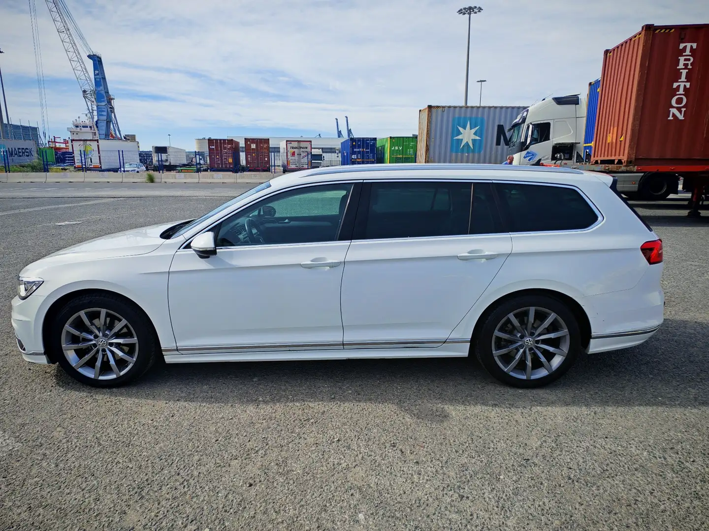 Volkswagen Passat Variant 2.0TDI Sport DSG 140kW - 1