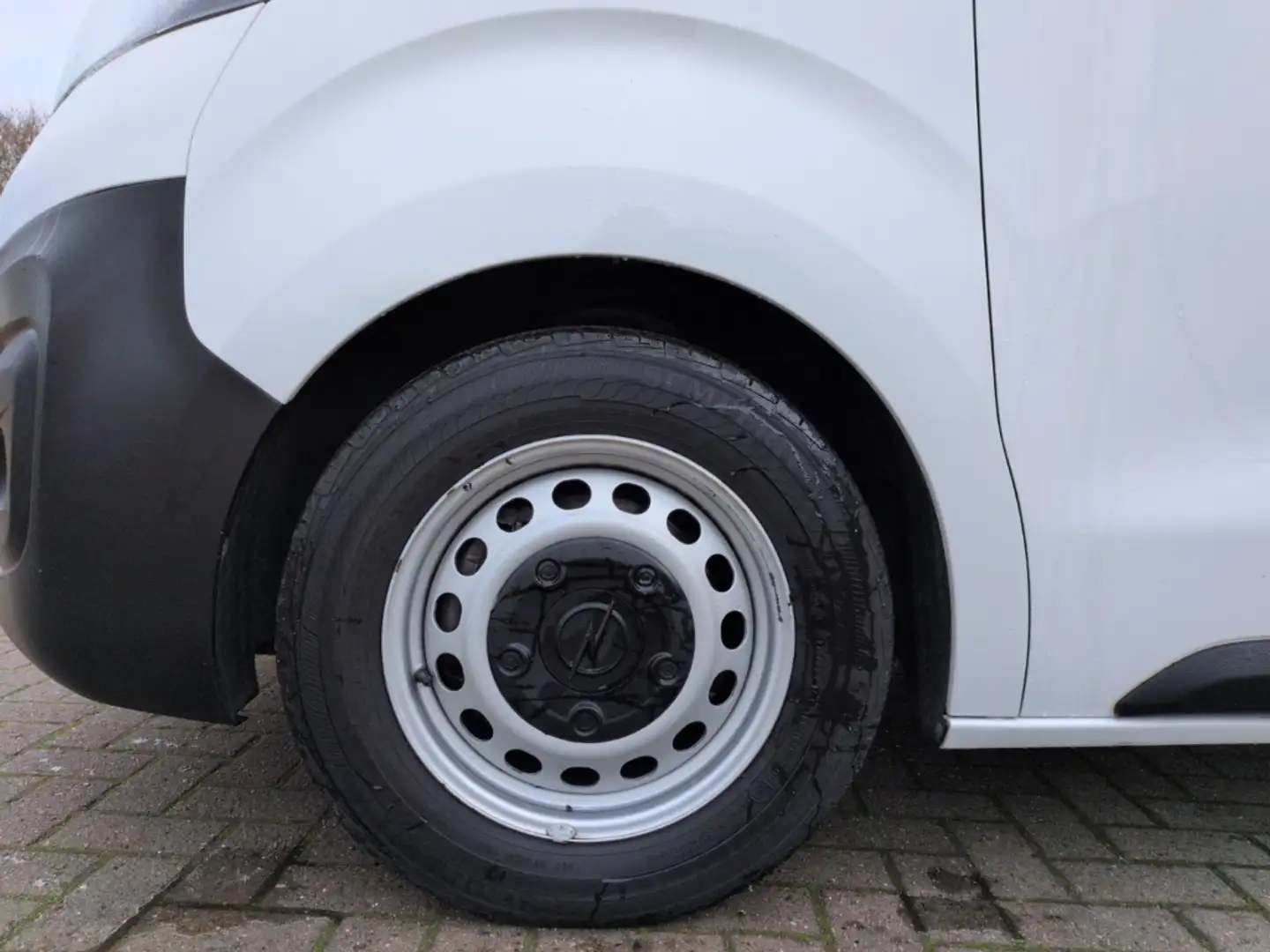 Opel Vivaro Kombi L Apple CarPlay Android Auto Musikstreaming Weiß - 2