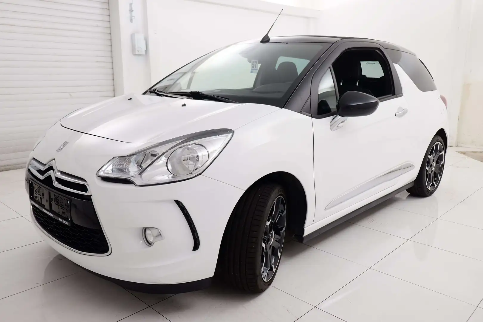 DS Automobiles DS 3 DS 3 Cabrio 1.2 So Chic # GPS, CLIM AUTO Blanc - 2
