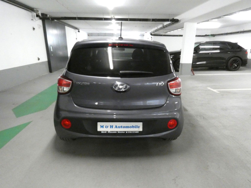 Hyundai i10 YES! Plus*NAVI*EURO 6*SHZ*LKH*NAVI*PDC* — photo 5