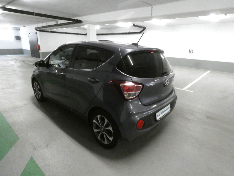 Hyundai i10 YES! Plus*NAVI*EURO 6*SHZ*LKH*NAVI*PDC* — photo 6