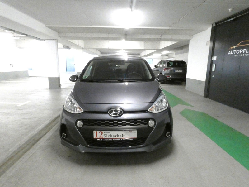 Hyundai i10 YES! Plus*NAVI*EURO 6*SHZ*LKH*NAVI*PDC* — photo 3