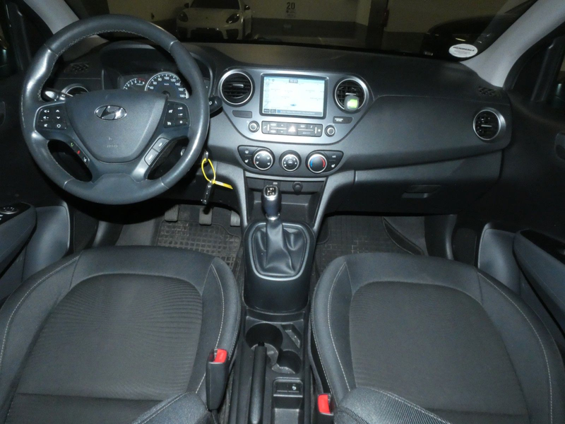 Hyundai i10 YES! Plus*NAVI*EURO 6*SHZ*LKH*NAVI*PDC* — photo 9