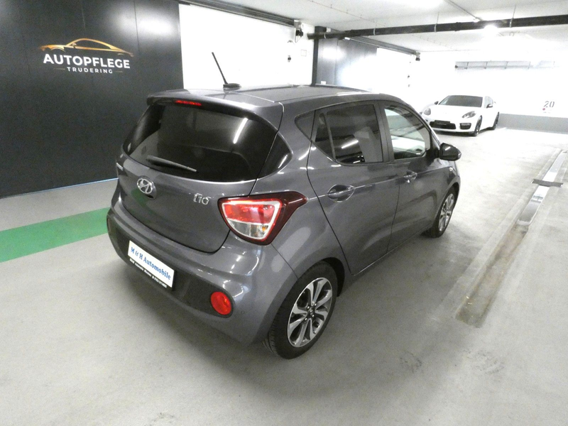 Hyundai i10 YES! Plus*NAVI*EURO 6*SHZ*LKH*NAVI*PDC* — photo 4