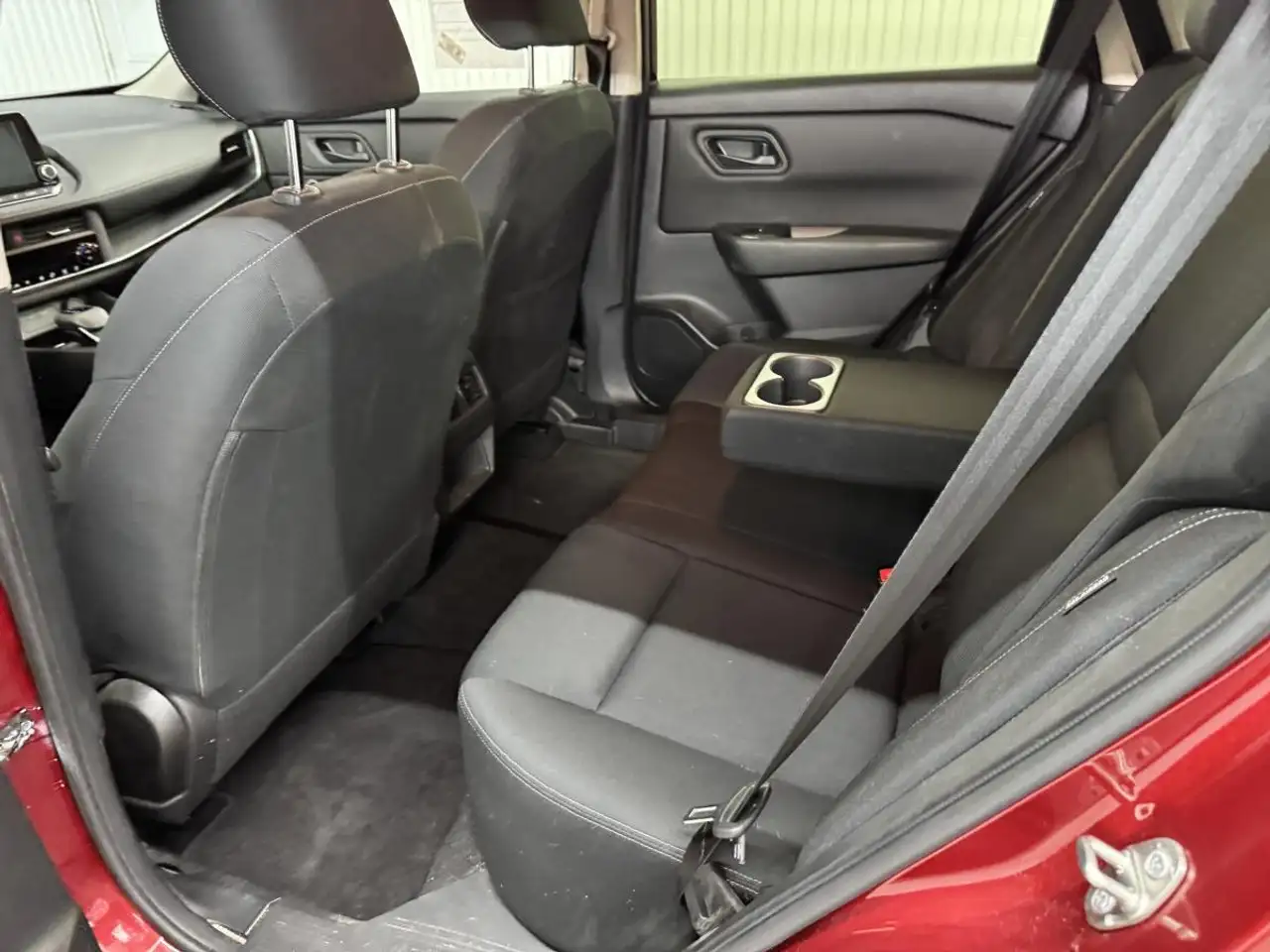 Nissan Rogue снимка Nissan Rogue