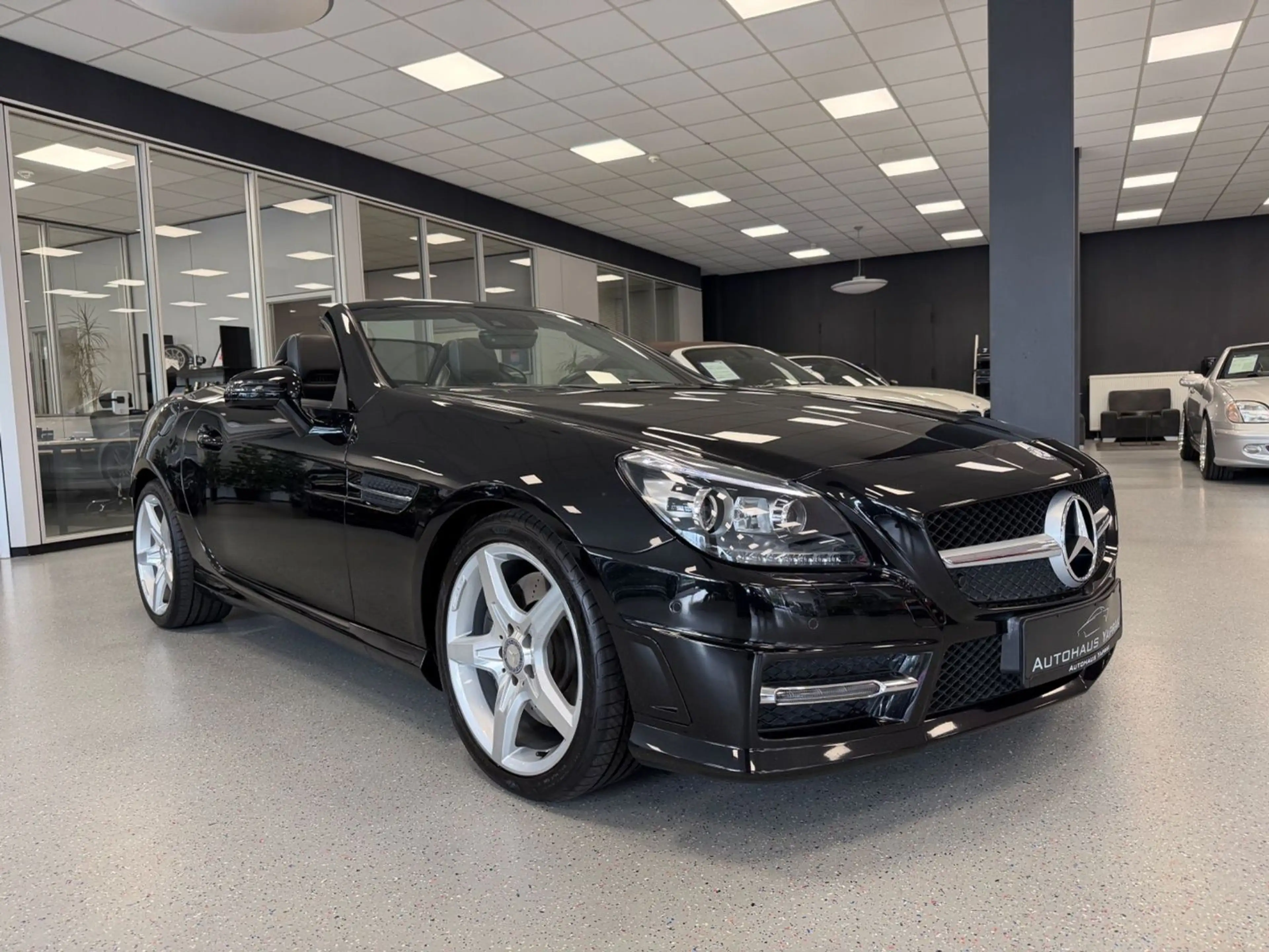 Mercedes-Benz SLK 250 AMG-Line|H/K|Airscarf|Leder|Pano|Service — photo 8