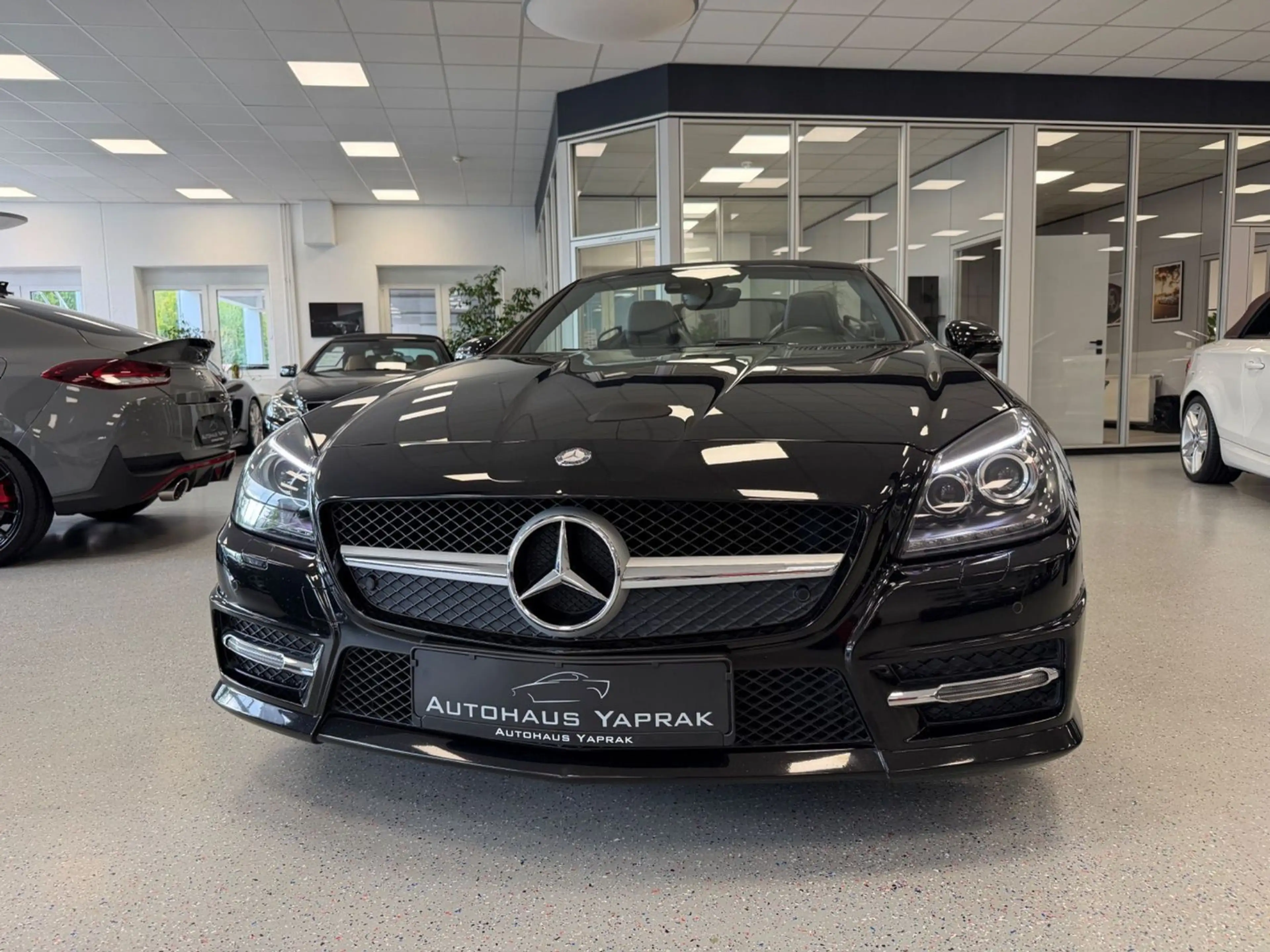 Mercedes-Benz SLK 250 AMG-Line|H/K|Airscarf|Leder|Pano|Service — photo 7