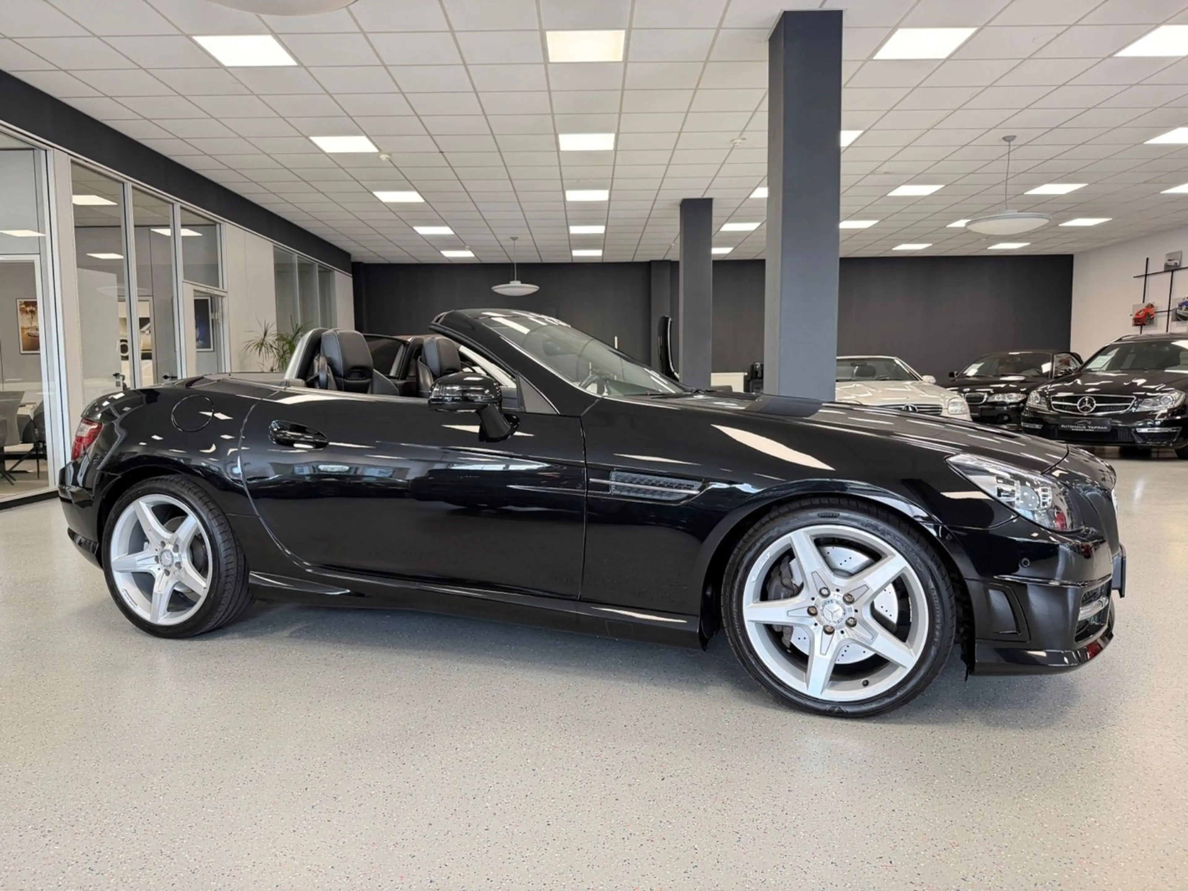 Mercedes-Benz SLK 250 AMG-Line|H/K|Airscarf|Leder|Pano|Service — photo 9