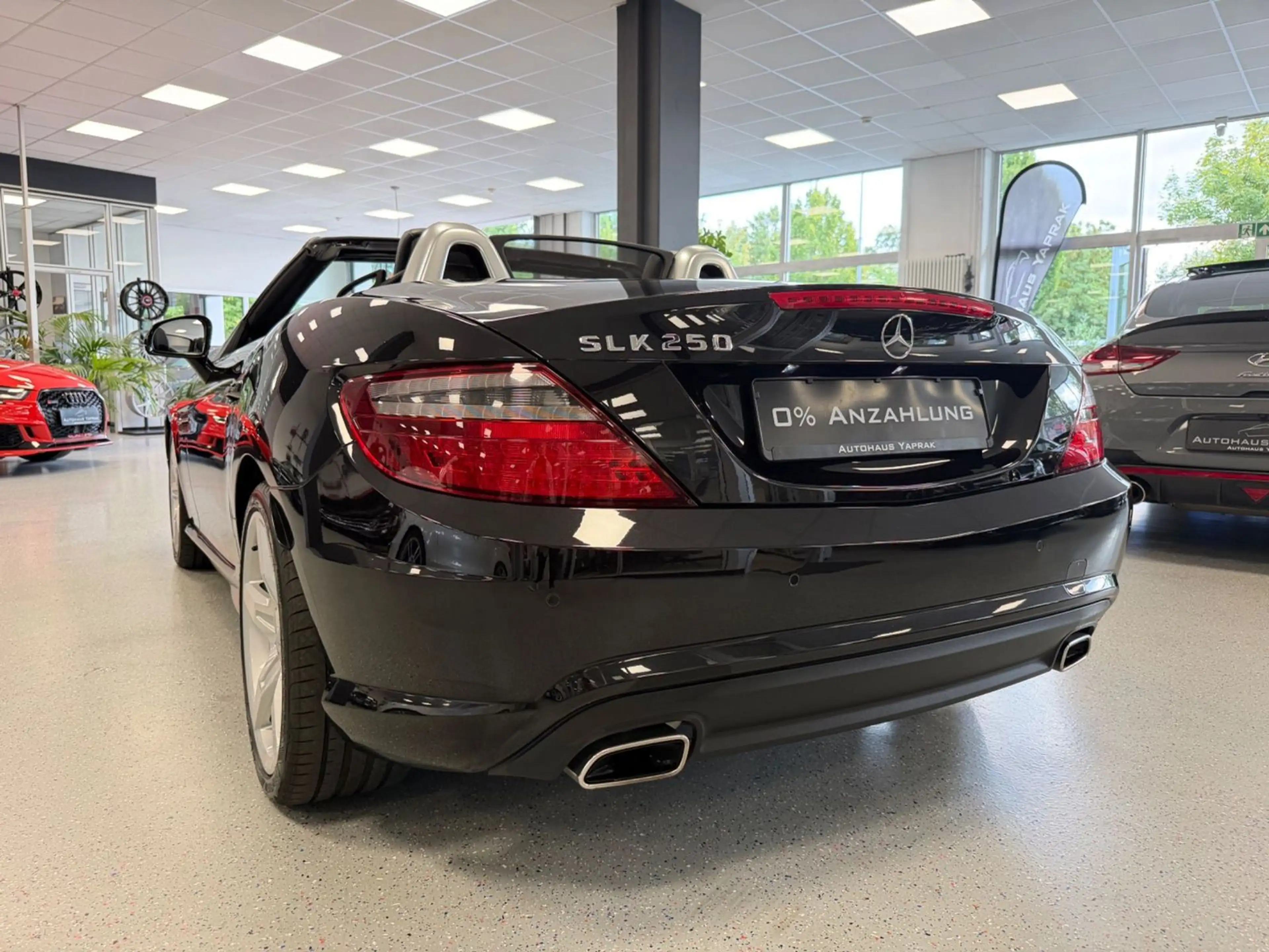 Mercedes-Benz SLK 250 AMG-Line|H/K|Airscarf|Leder|Pano|Service — photo 14