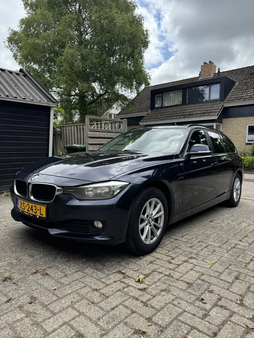BMW 318 Executive Blauw - 1