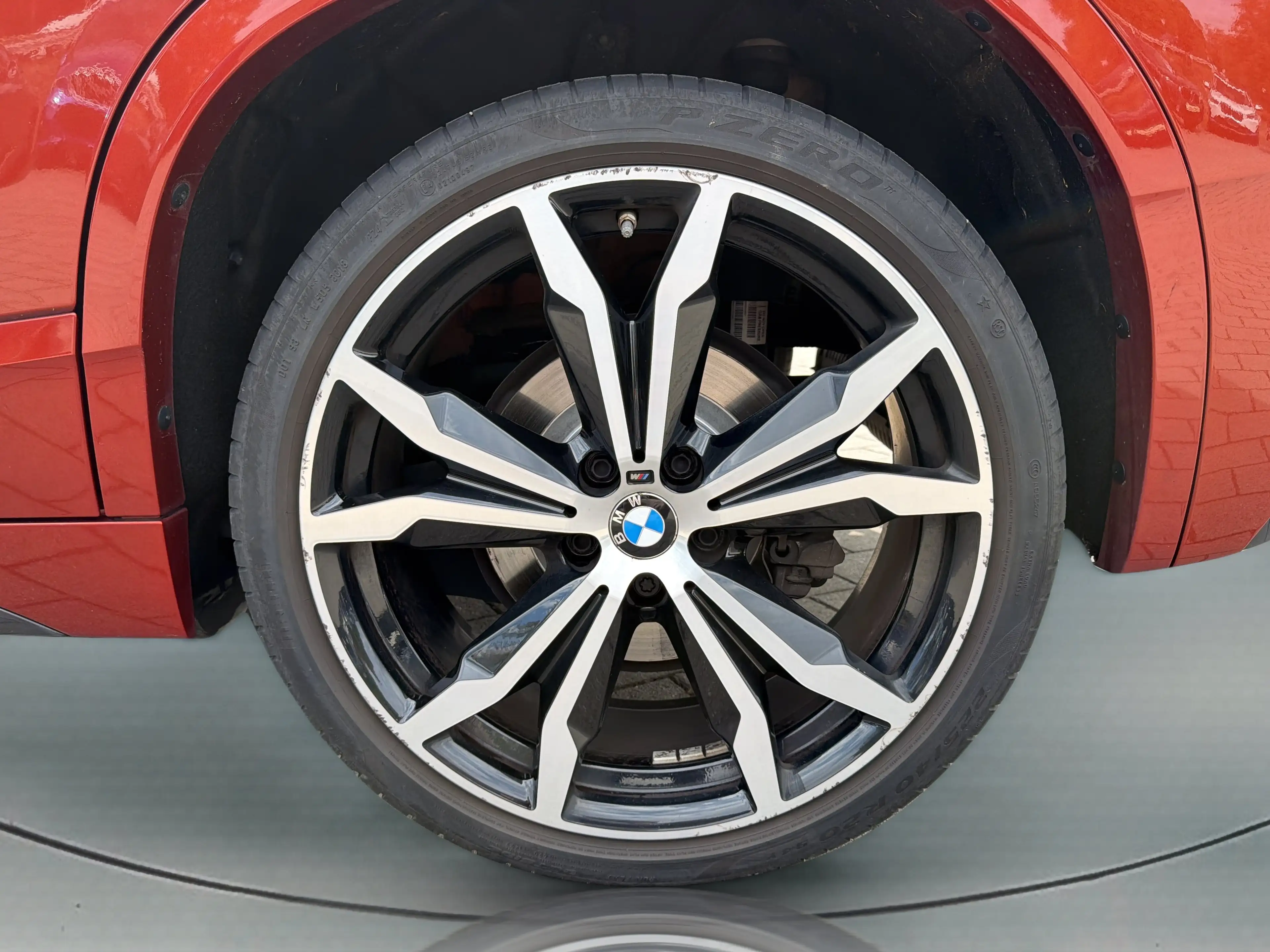 BMW X2 sDrive20i — photo 11