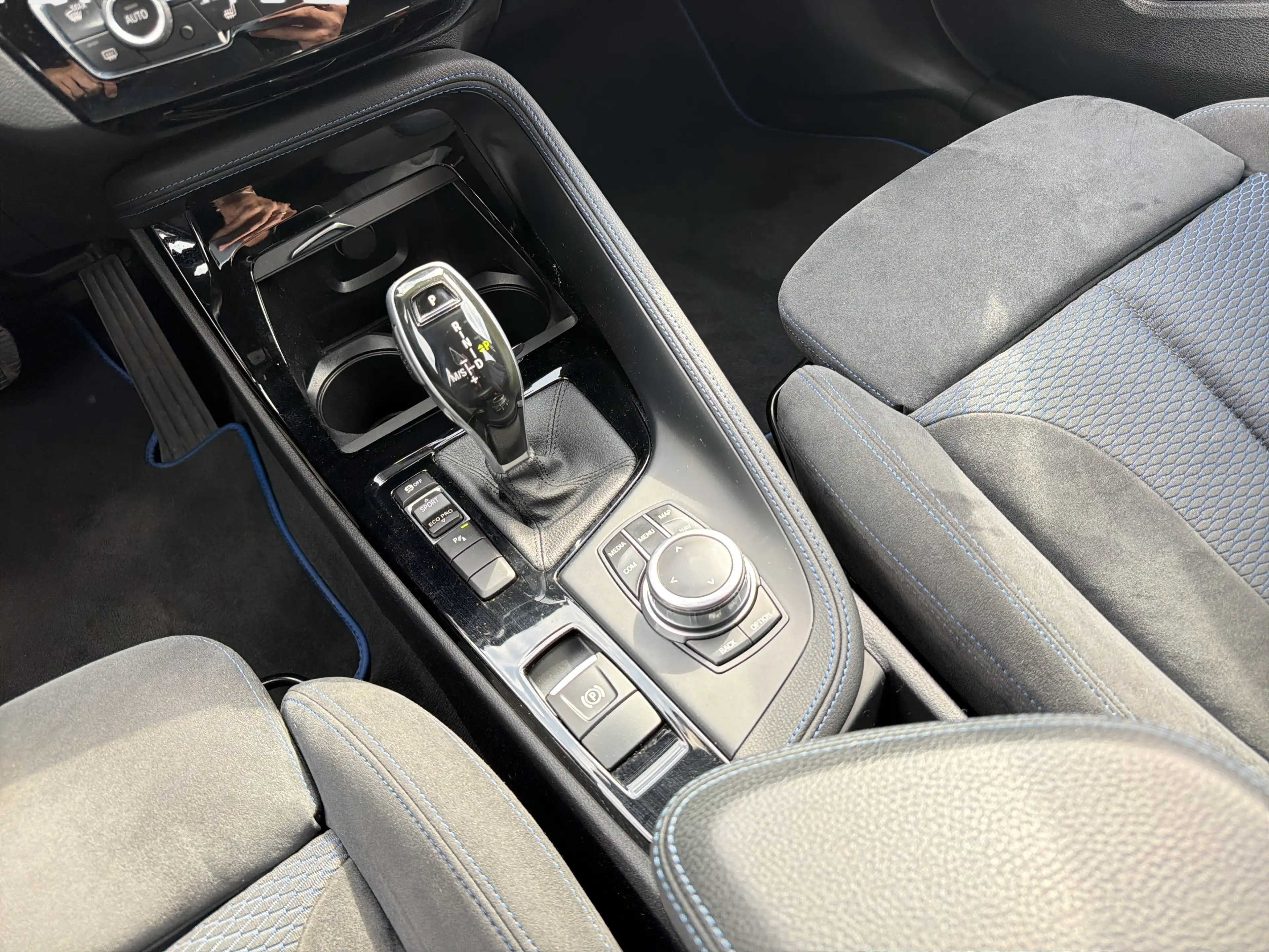 BMW X2 sDrive20i — photo 15