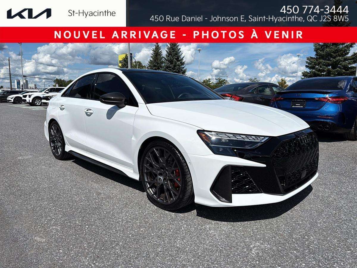 2025 Audi RS3 2.5 TFSI quattro // JAMAIS ACCIDENTÉ // PPF // TRÈ — снимка 1