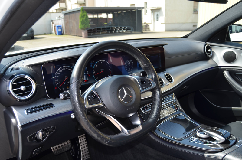 Mercedes-Benz E 350 E 350 d 4Matic HUD Pano Widescreen Night AMG-Line — photo 15