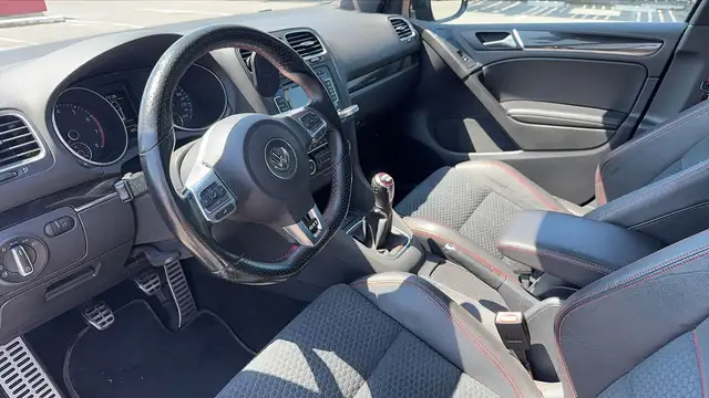 Volkswagen Golf view 8