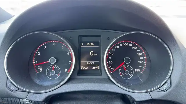 Volkswagen Golf view 12