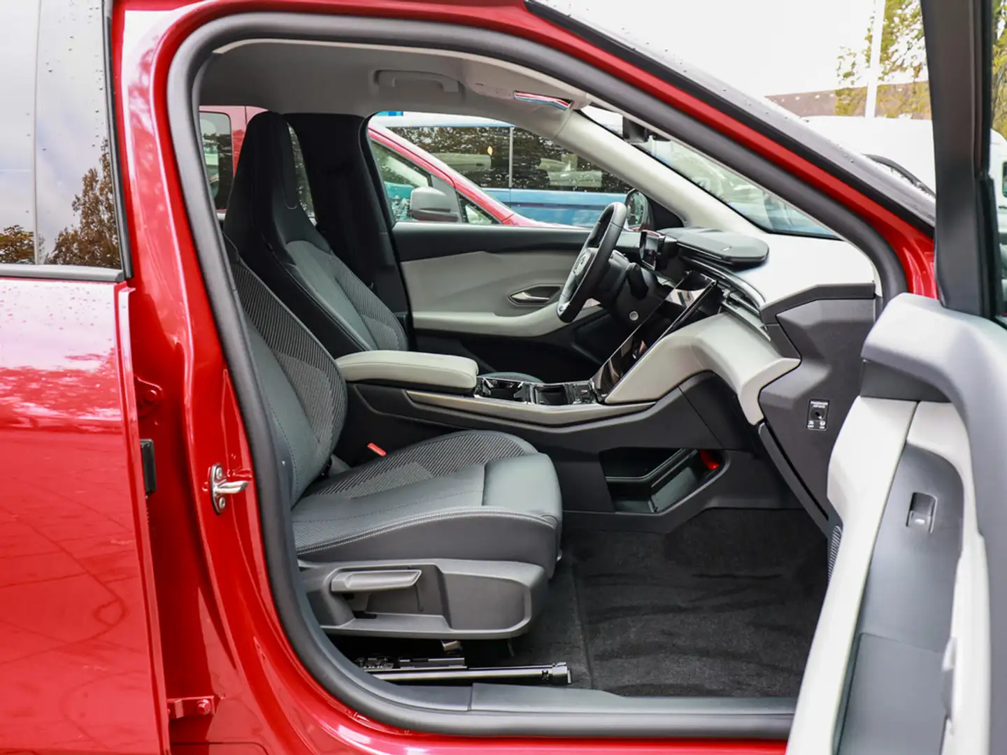 Ford Explorer BEV Explorer SUV 77 kWh Elektromotor mi Красный - 2