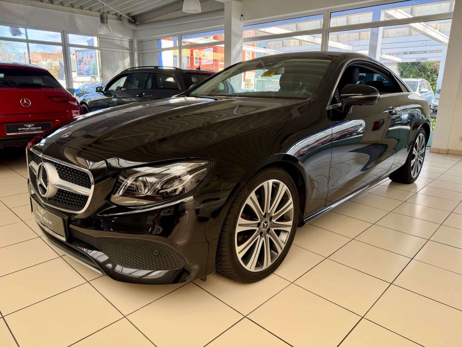 Second hand Mercedes Benz E-Class 200
