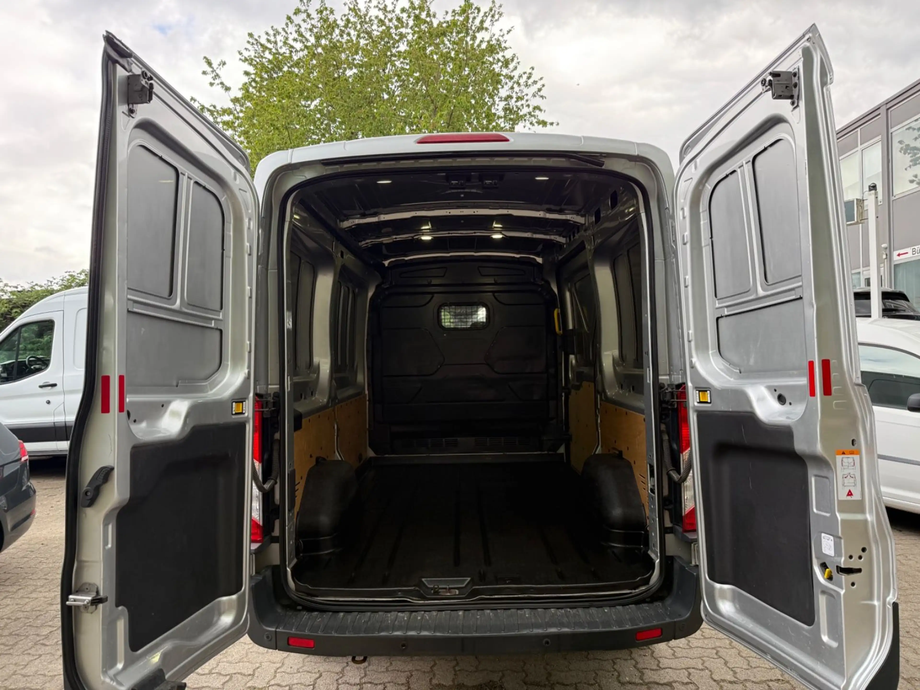 Ford Transit TRANSIT LANG & HOCH SHZ PDC ZAHNRIEMEN NEU — photo 11