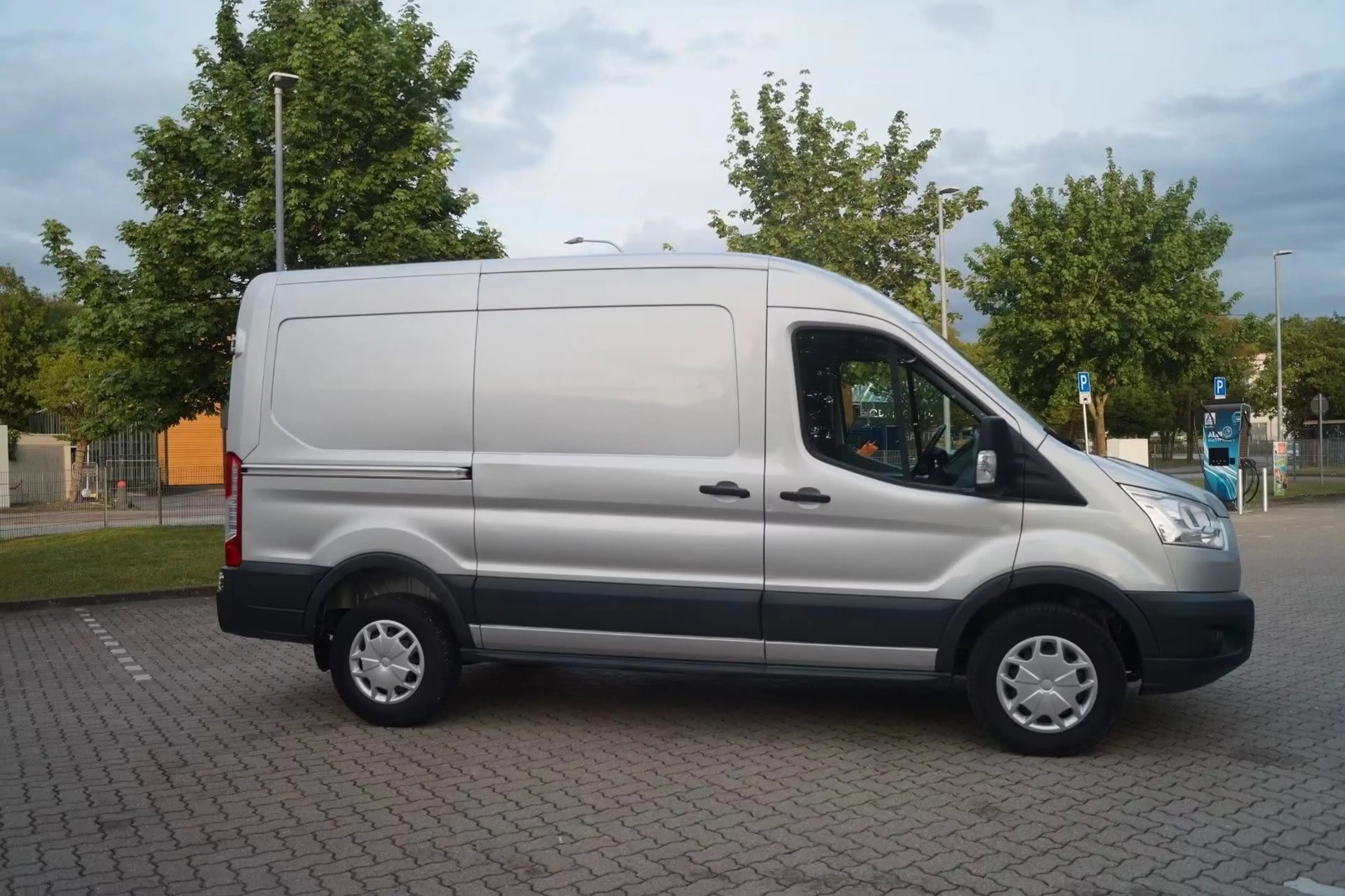 Ford Transit TRANSIT LANG & HOCH SHZ PDC ZAHNRIEMEN NEU — photo 4
