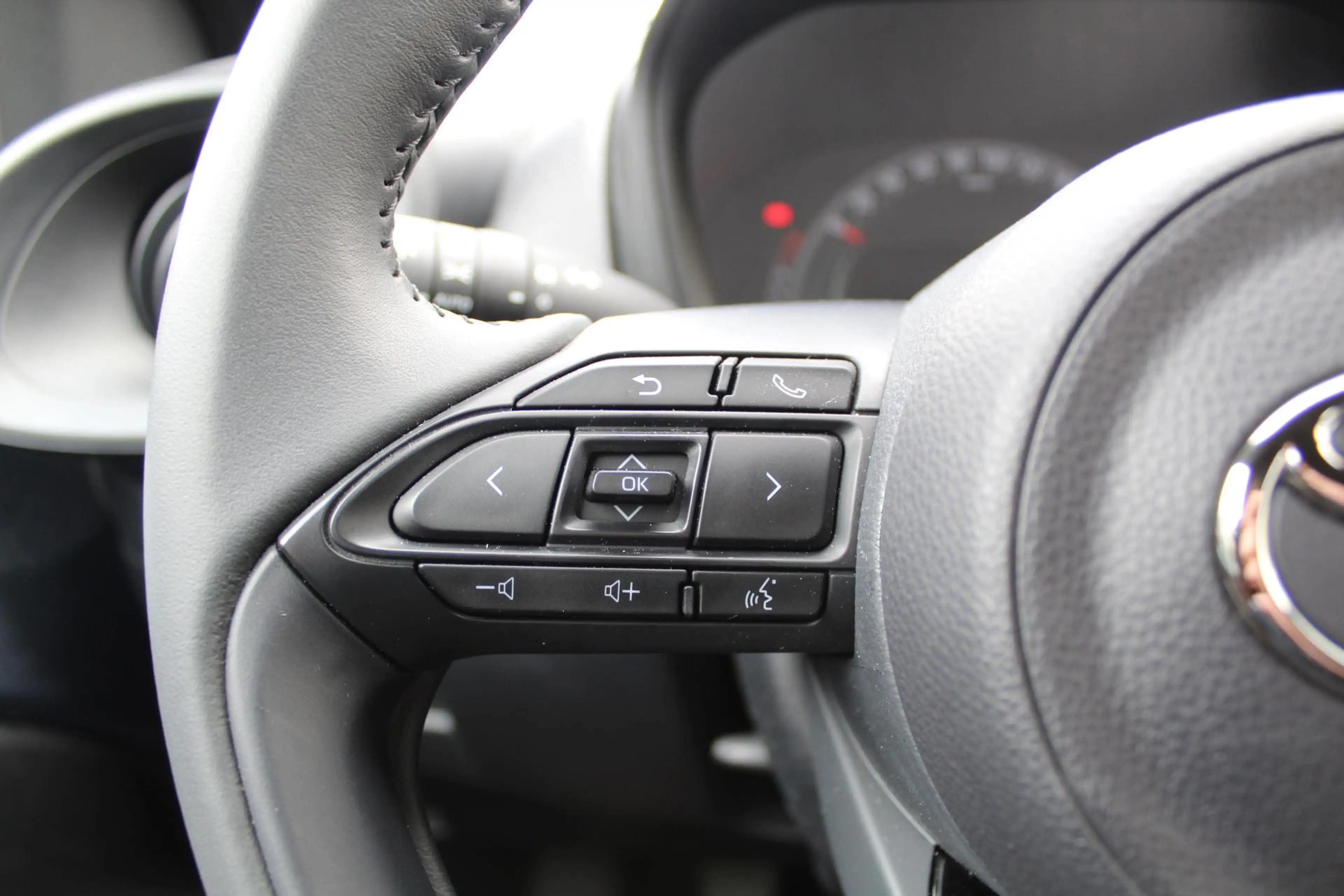 Toyota Aygo X 1.0 VVT-i MT Play | Rijklaar | NL-auto | Apple/And — photo 13