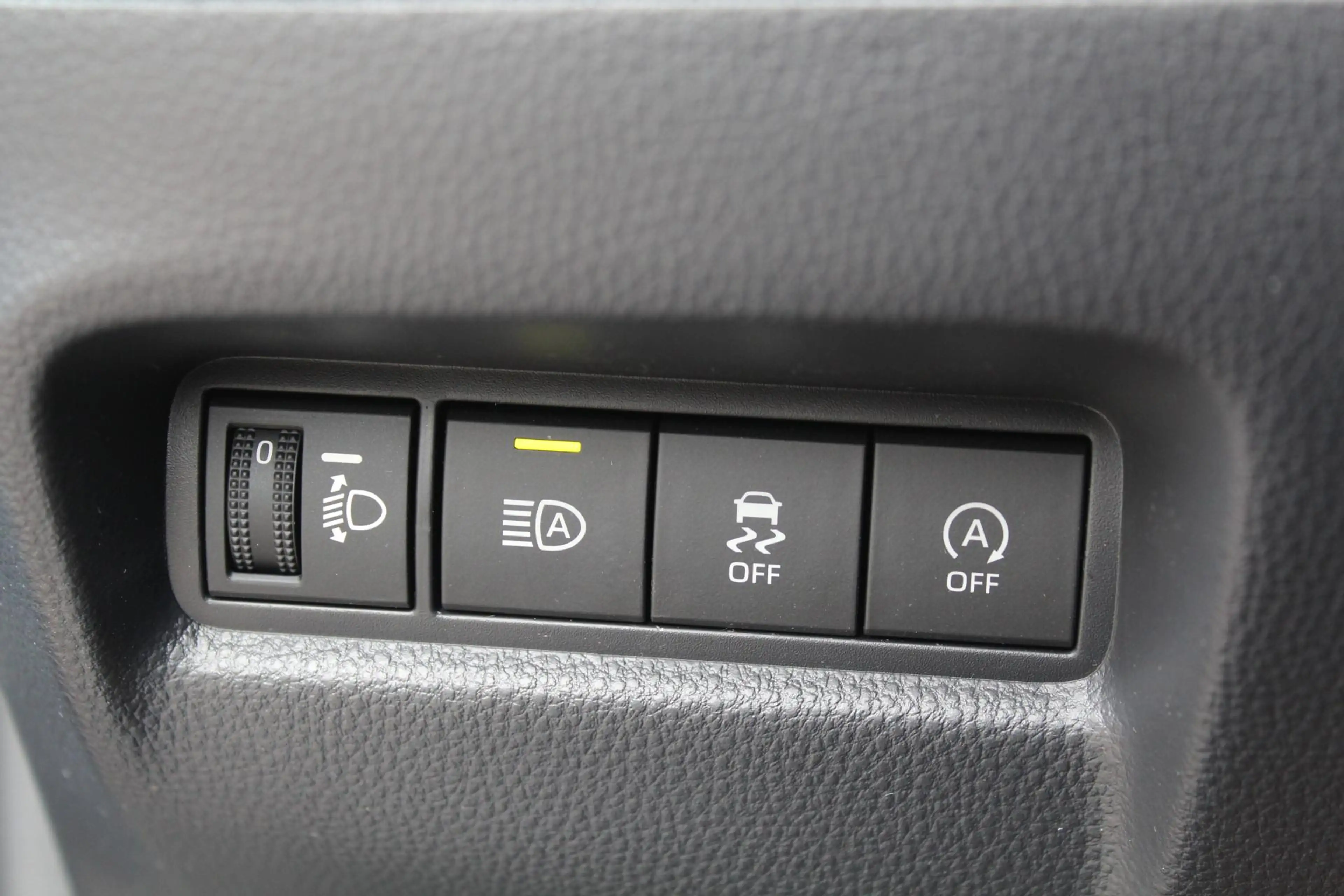 Toyota Aygo X 1.0 VVT-i MT Play | Rijklaar | NL-auto | Apple/And — photo 5