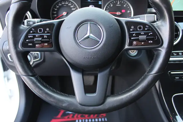 Mercedes-Benz C-Class view 19