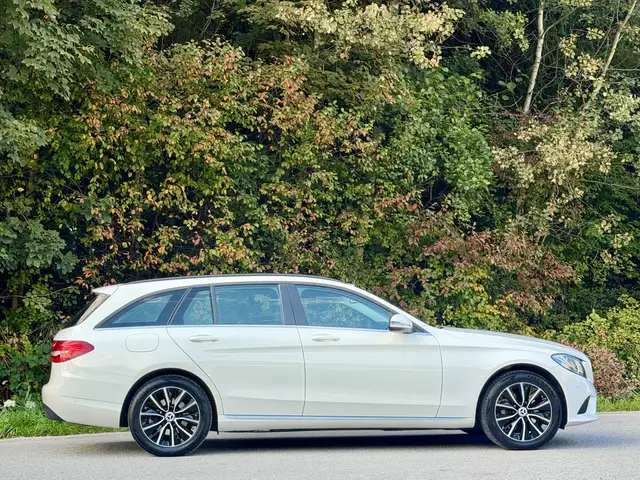 Mercedes-Benz C-Class view 6