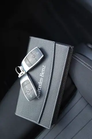 Mercedes-Benz C-Class view 28