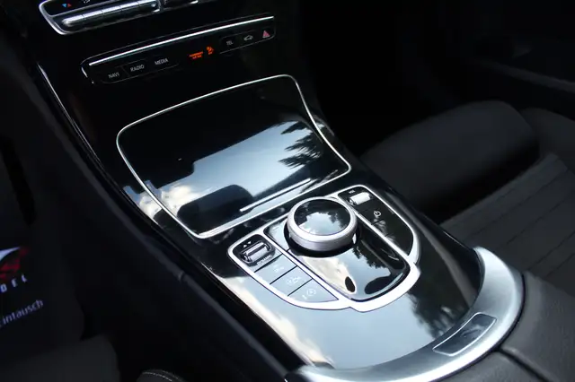 Mercedes-Benz C-Class view 15