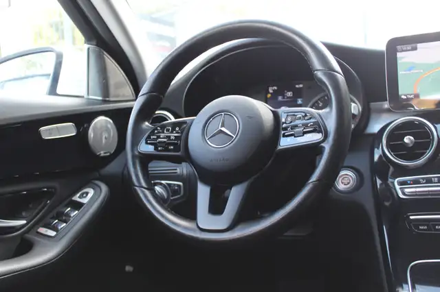 Mercedes-Benz C-Class view 8