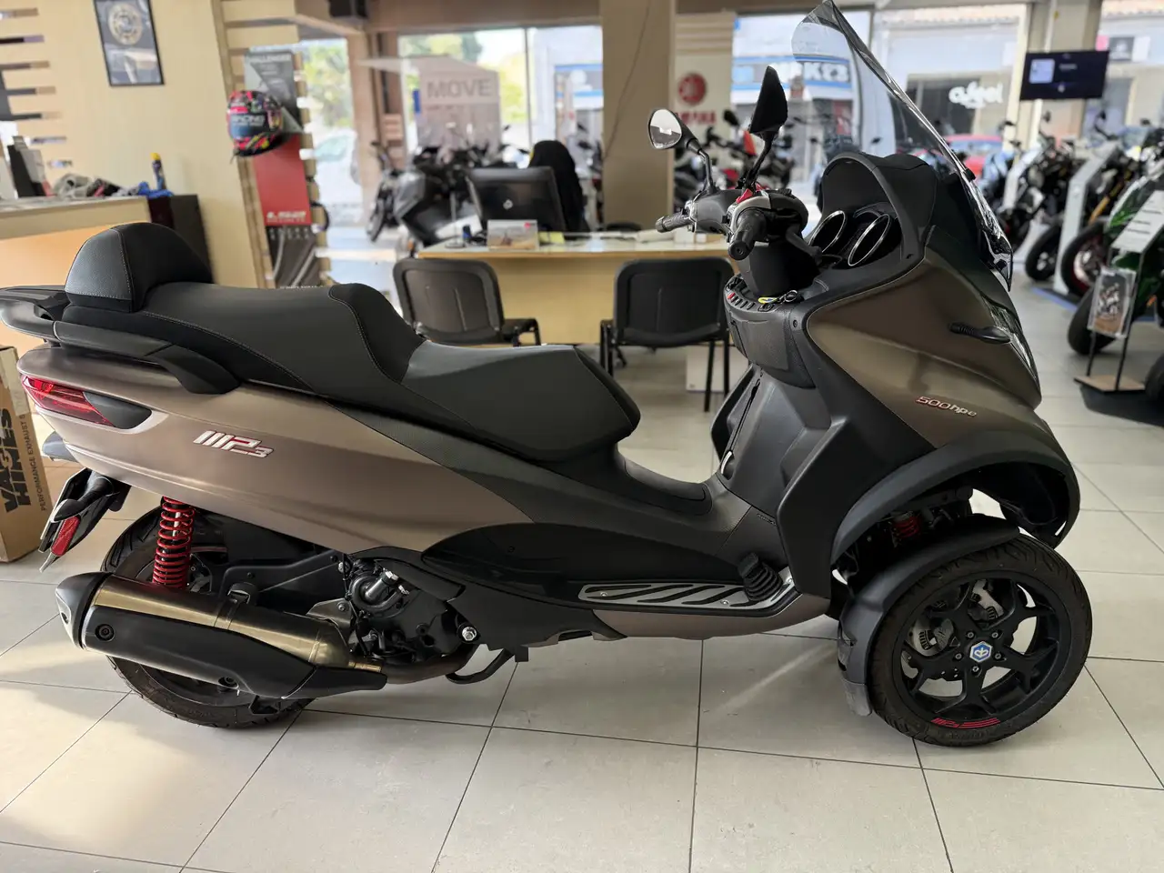 Piaggio MP3 500