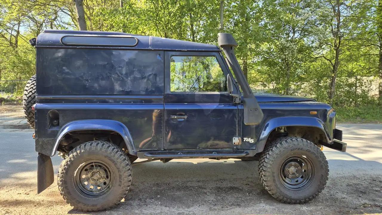 Land Rover Defender 2.5 TD5 90, foto 5