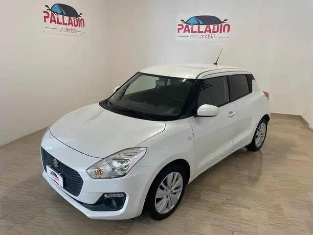 Suzuki Swift Swift VI 2017 1.2 dualjet Cool 2wd my19