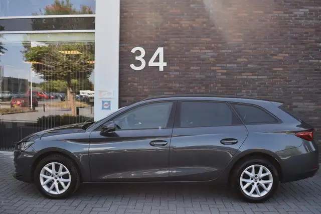 Seat Leon view 11